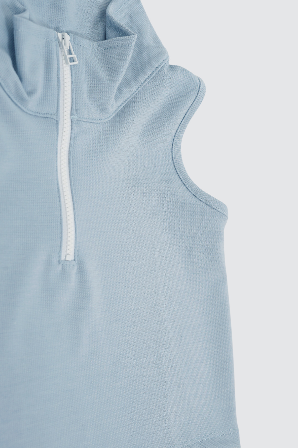 Jolene-Set-Sky-Detail