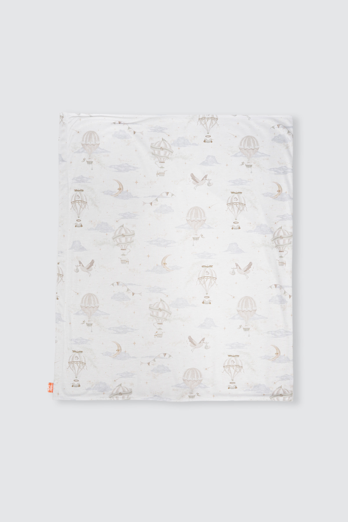 Geos-Cloud-Nine-Depan-2