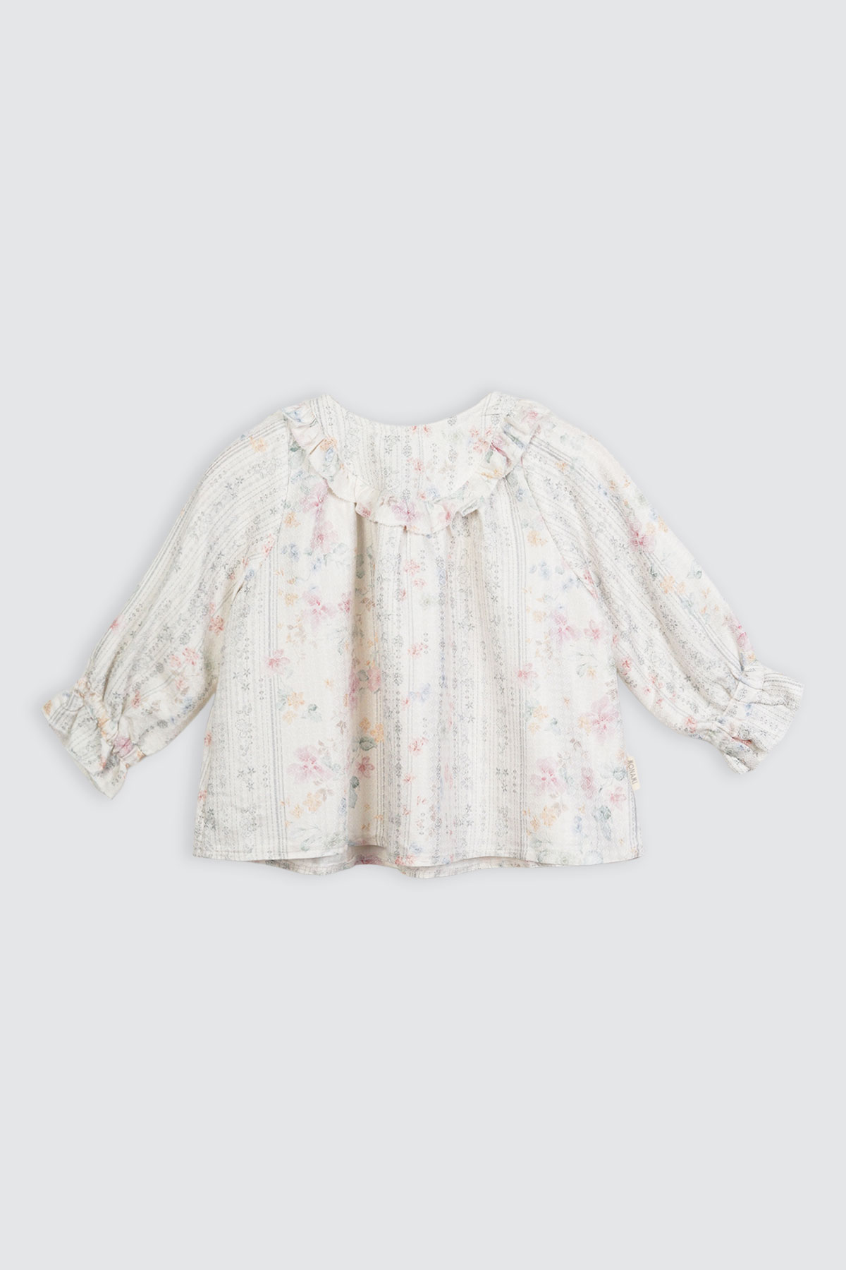 Livi-Shirt-Cream-depan