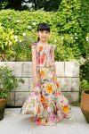 Niluh-Set-Flowery-Creme-model-