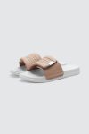 Hugga-Adult-Peach-Slide-1