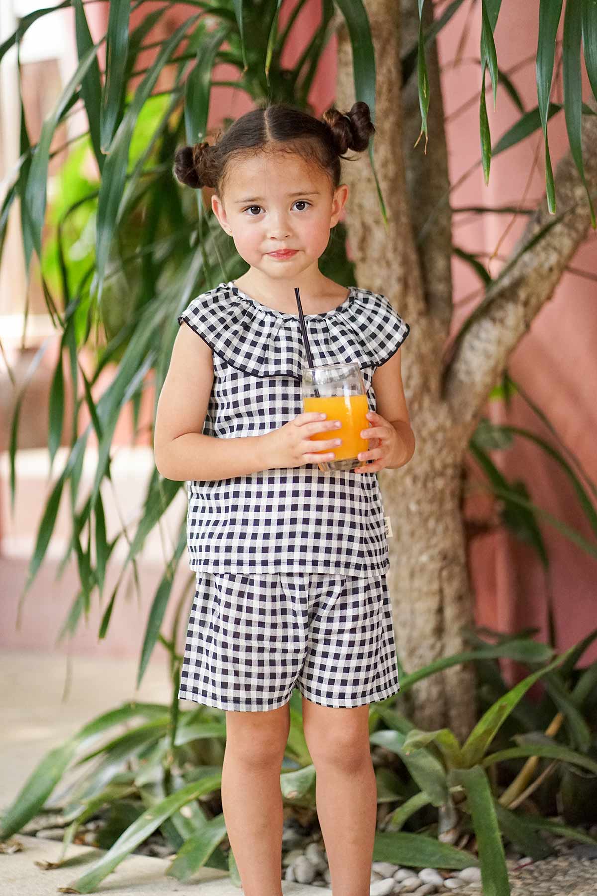 Model-Eva-Set-Grape---1 Model Eva Set Grape 1 1