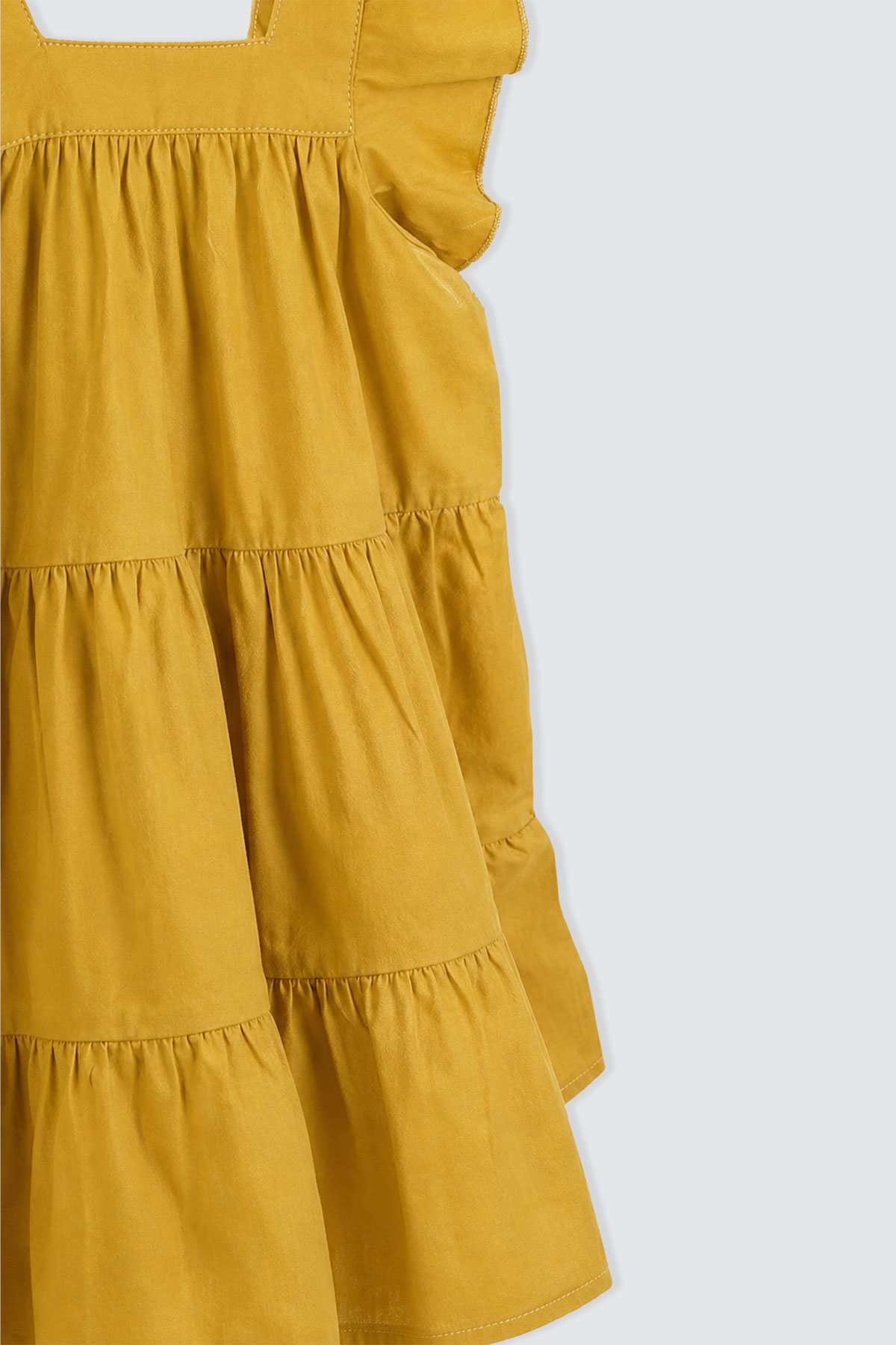Naomi-Dress-V.2-Dusty-yellow-detail
