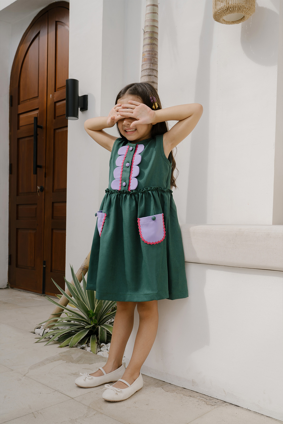 Pomery-Dress-model Pomery Dress model 1