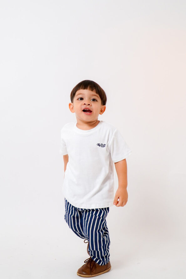 abricot Ts white model 1