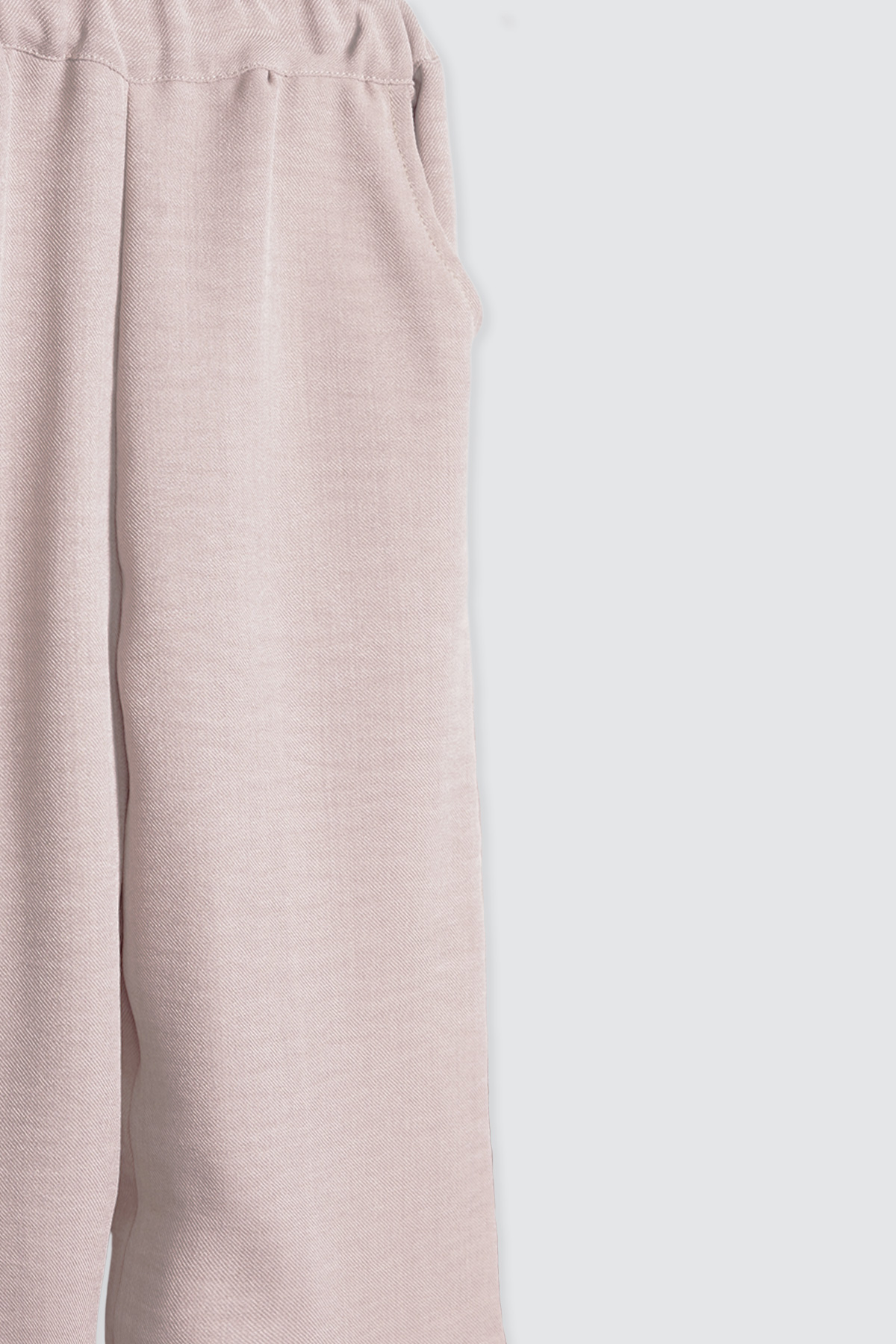 Gita-Set-Milky-Brown-detail-celana