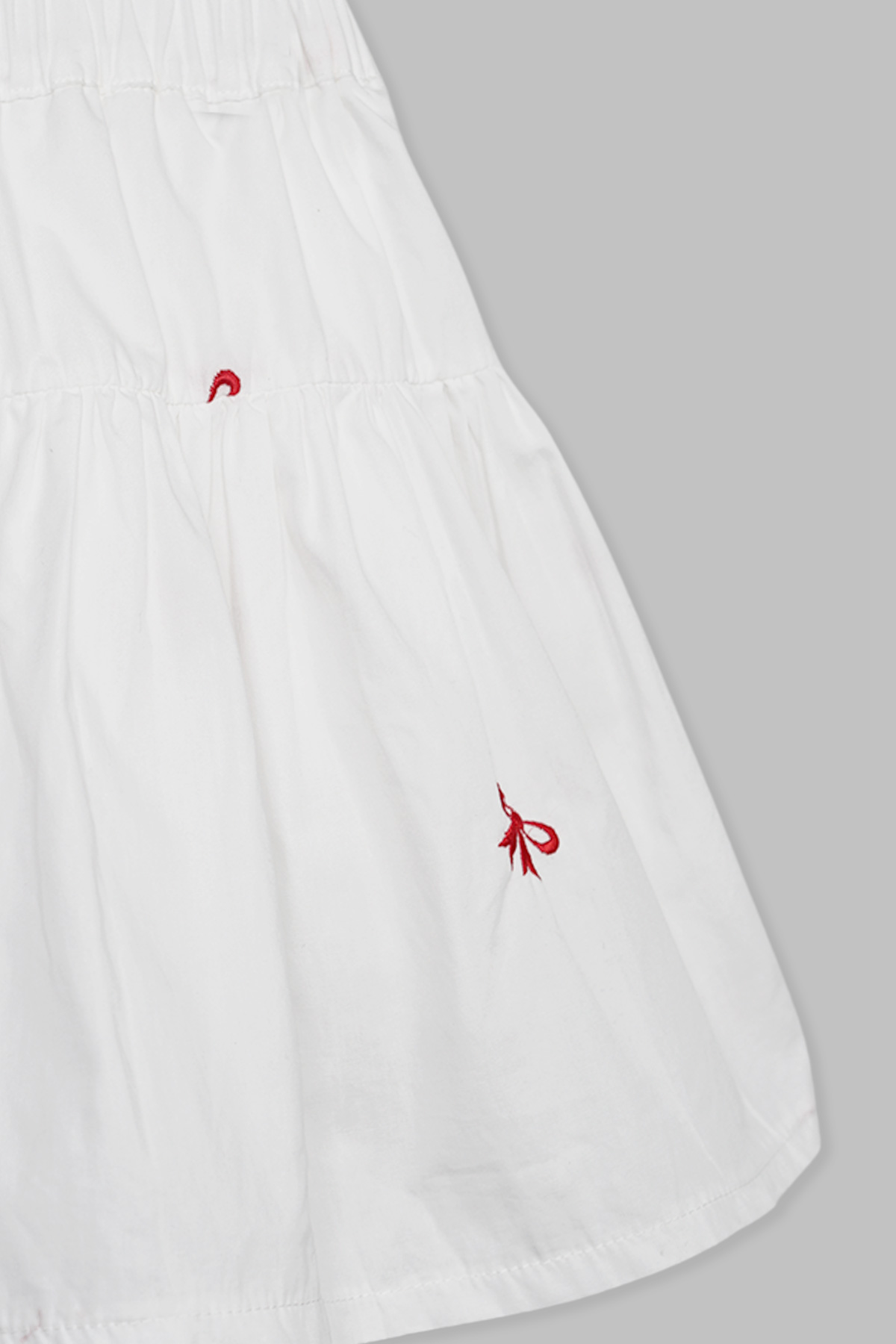 Luna-Red-Bow-Set-detail