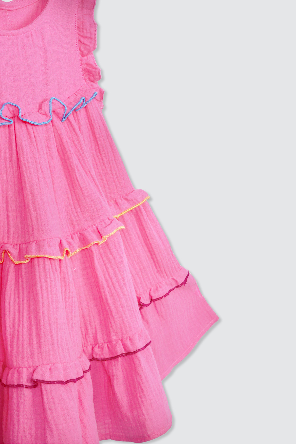 Dalia-Dress-Pink-detail-revisi