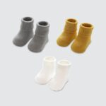 Baby-Warm-Socks-Yellow-Grey-White-1