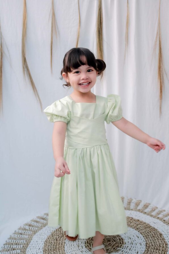 Anne-Wrap-Dress-Baby-Green-zModel1