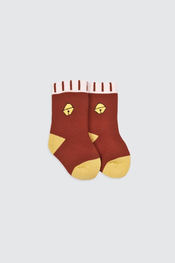 Bell-Red-and-Mouse-Yellow-Socks-2