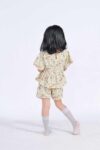 Tropic-Pom-Pom—Yellow-Poppy-Model—1