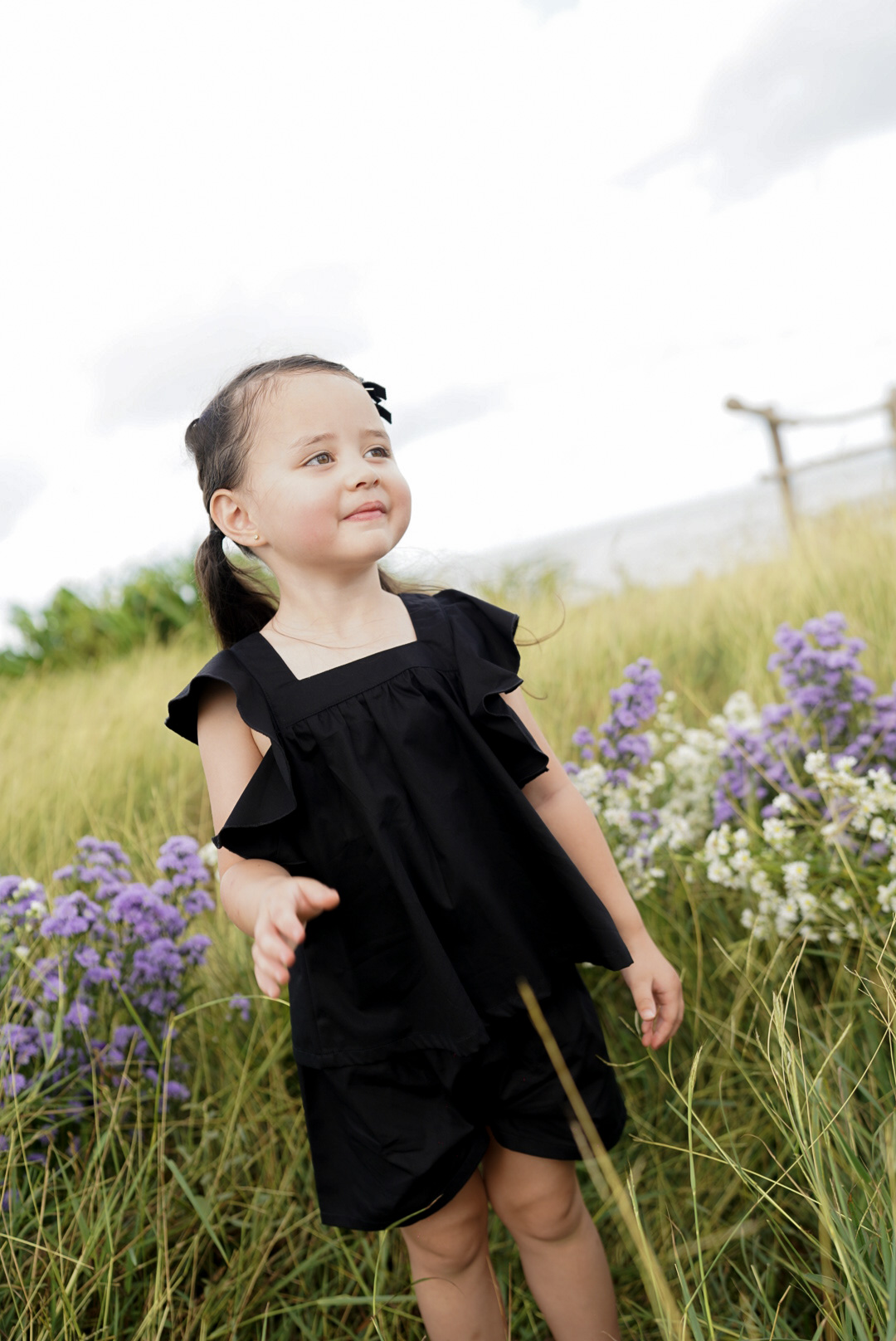 Yola Set Basic Black - On Model