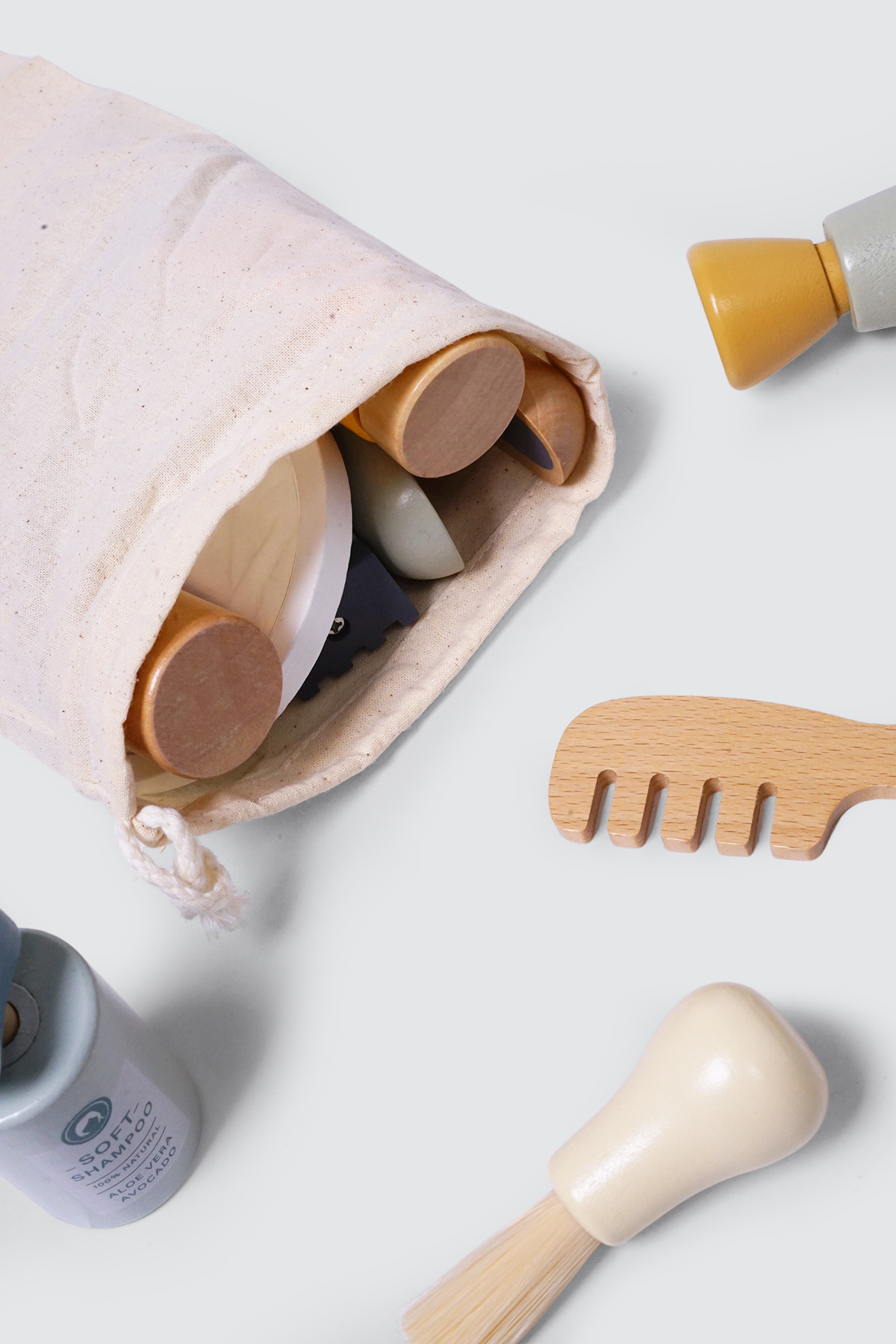 CLIP-Pretend-Play-Salon-detail1