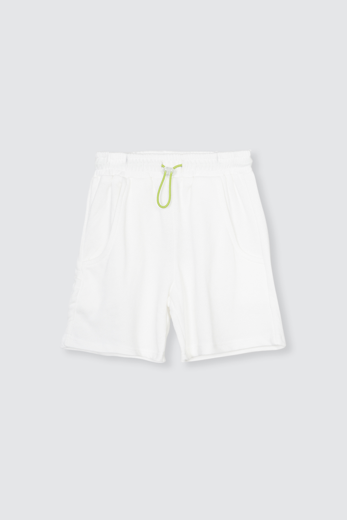 Finn-Short-White-Depan Finn Short White Depan